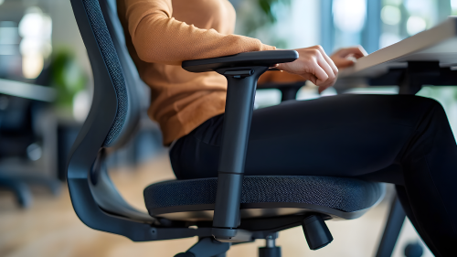 How Ergonomic School Chairs Improve Student Focus and Comfort