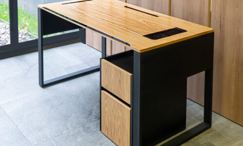 Smart-Storage-for-Hot-Desking-Environments Smart-Storage-for-Hot-Desking-Environments